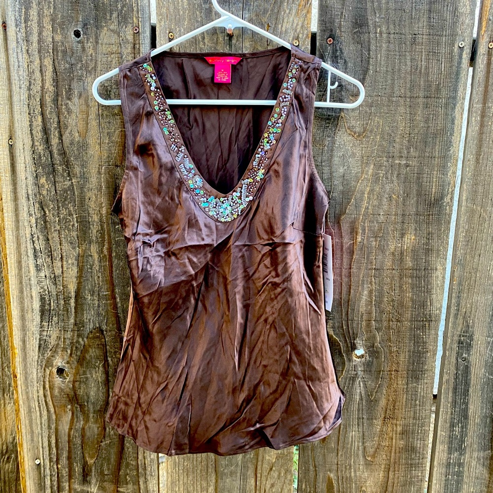 Sunny Leigh NWT beautiful brown satiny blouse